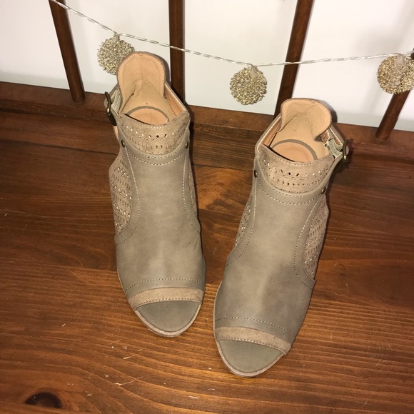 Booties - Picture 2 of 4